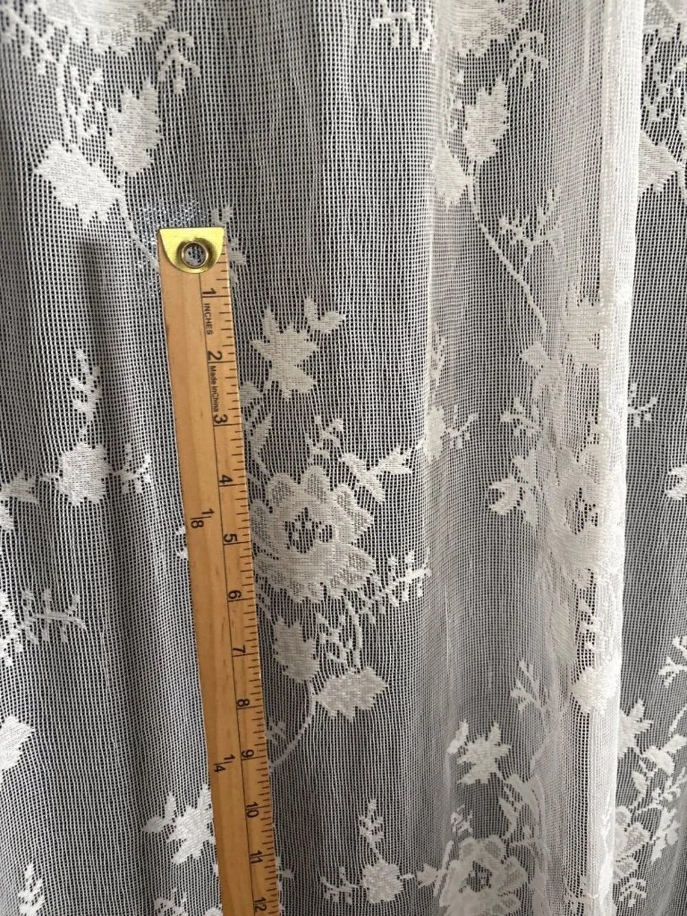 JC Penny Classic Cream Floral Lace Window Curtain 56